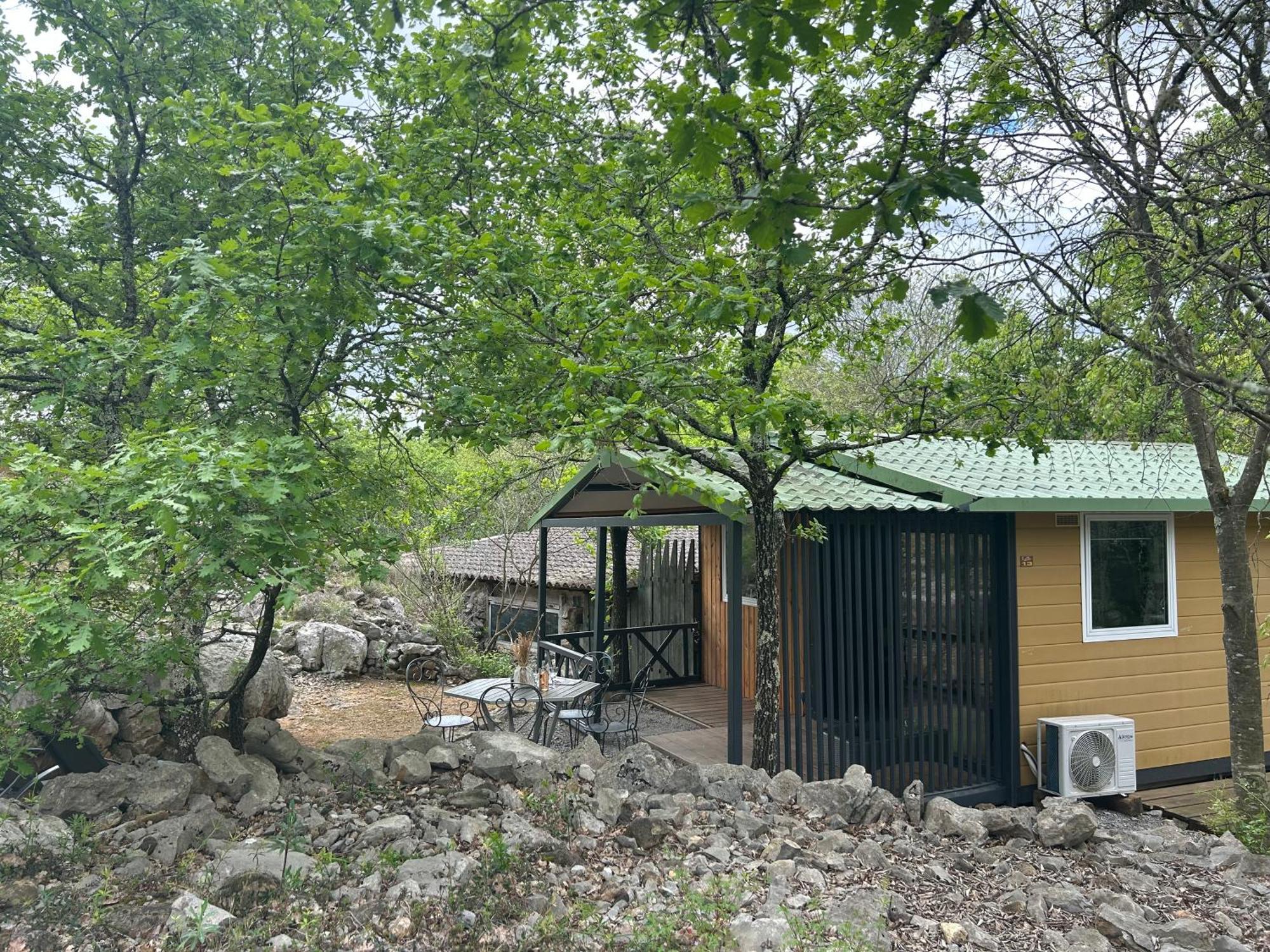 Les Chalets De Labeaume Esterno foto